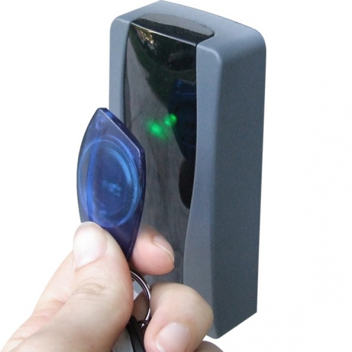 Kontrola vstupu RFID BES RAK SLIM bezdotykový elektronický klíč samostatný modul se čtečkou a řídící jednotkou, 125 kHz