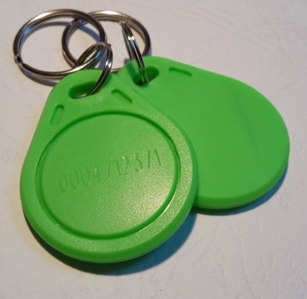 Kontrola vstupu RFID BES bezdotykový elektronický čip klíčenka 13.56 MHz, kovový kroužek, barva zelená